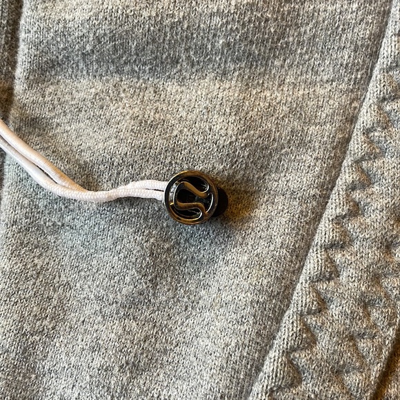 Lululemon jacket - Picture 5 of 6